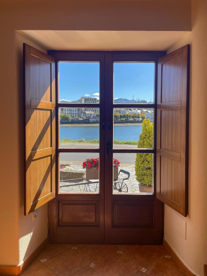 Casa Ria De Navia Guest House Exterior photo